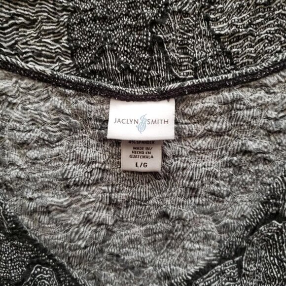 Jaclyn Smith Blouse Black White Floral Stretchy Wavy Bottom Short Sleeves Size L - Picture 4 of 12